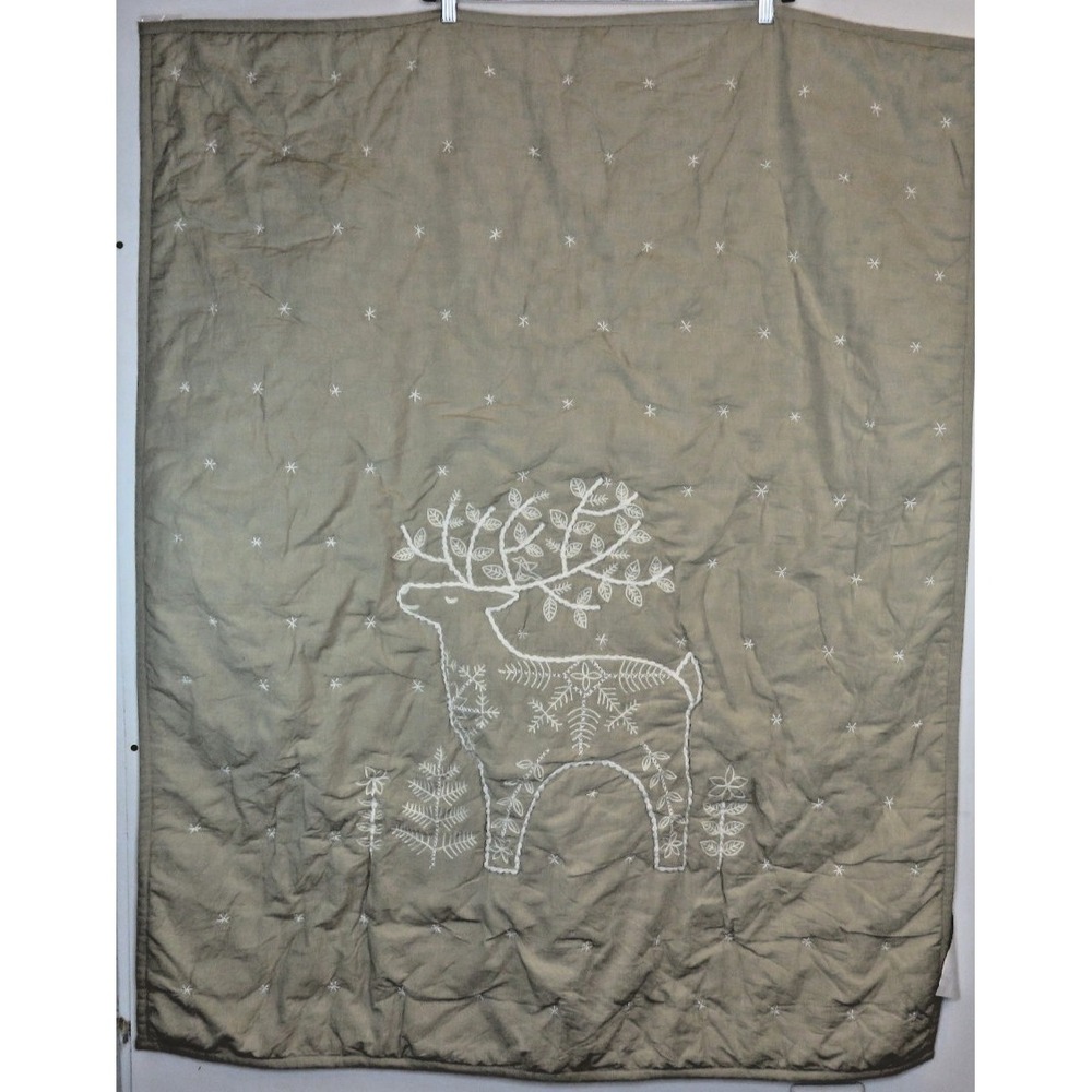 CRATE & KIDS Kids Blanket Beige Reindeer Deer Winter Christmas 49x40in EUC